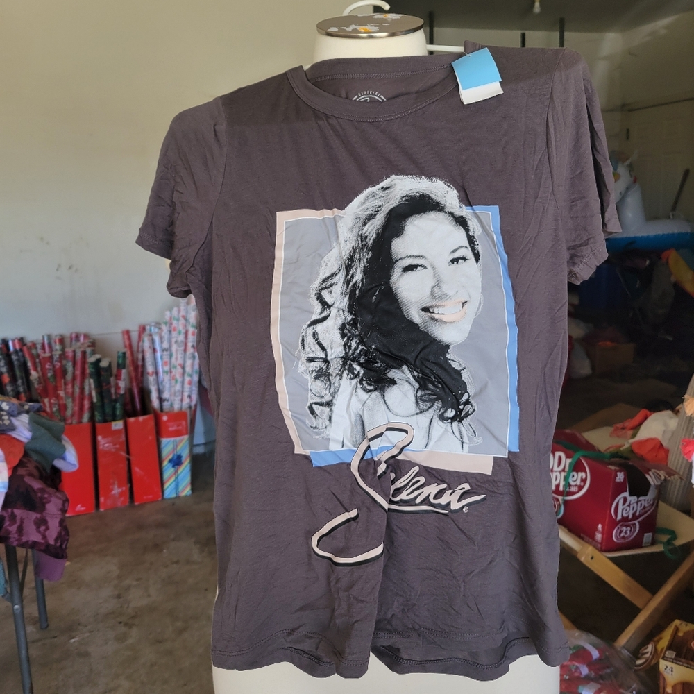 10 for $25!!brand new selena shirt
